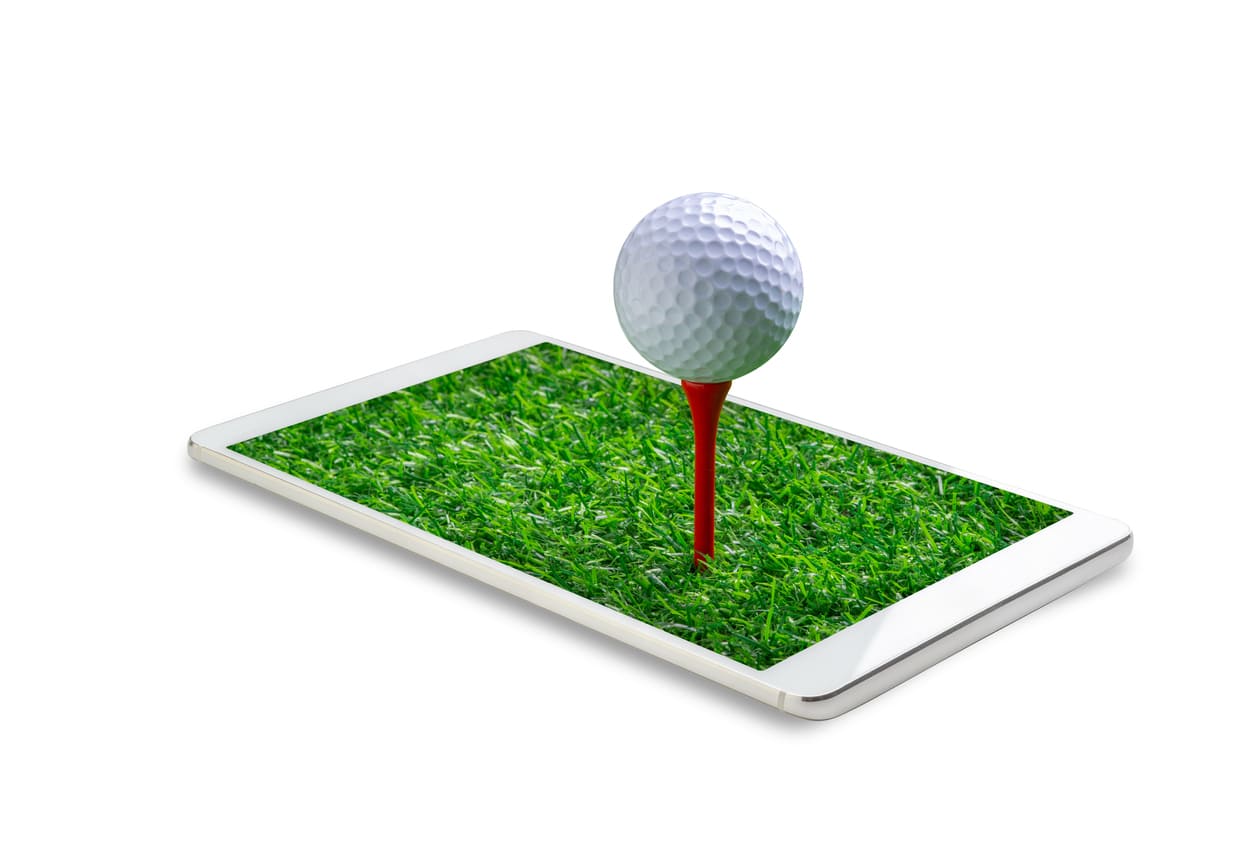 5 Must-Haves for Your Golf Simulator Man Cave